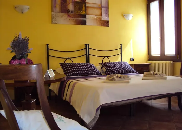 La Corte Феррара