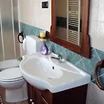 לינה וארוחת בוקר La Corte 4*