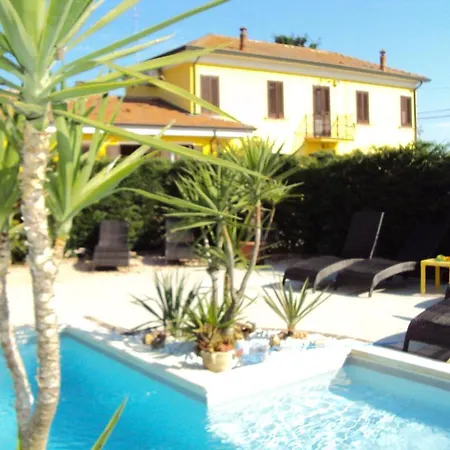 Bed and Breakfast La Corte Φεράρα