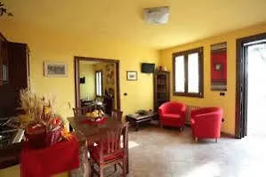 La Corte فندق مبيت وإفطار فيرّارا
